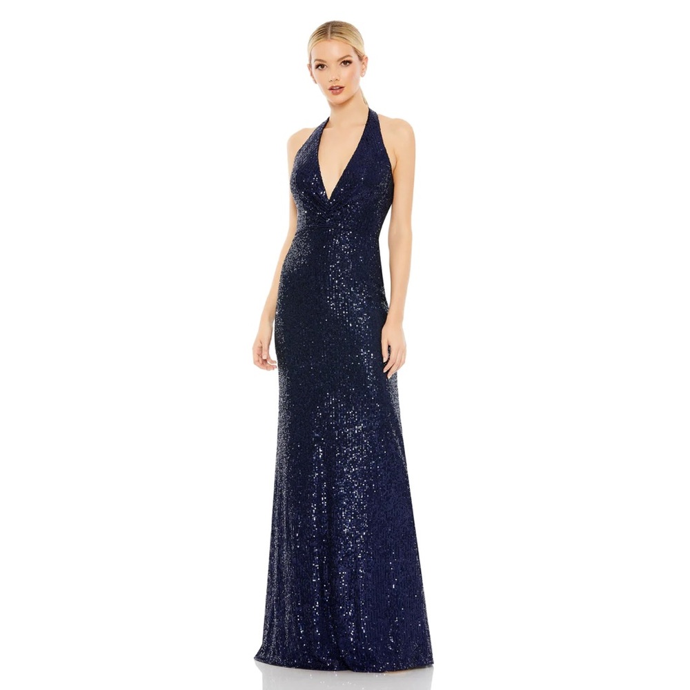 Mac Duggal Sequined Halter Strap Plunge Neck Gown in Navy Size 2